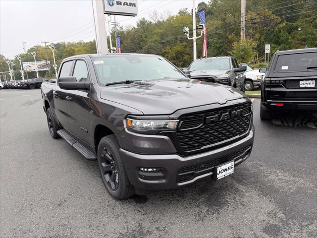2027 RAM Ram 1500 RAM 1500 EXPRESS CREW CAB 4X4 57 BOX 2027 RAM Ram 1500 RAM 1500 EXPRESS CREW CAB 4X4 57 BOX
