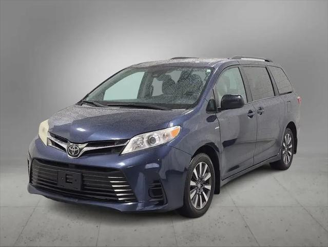 2018 Toyota Sienna LE 7 Passenger for sale in Farmington Hills, MI