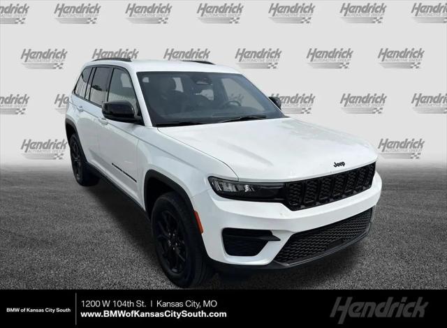 2025 Jeep Grand Cherokee Altitude 4x4 for sale in KCMO, MO