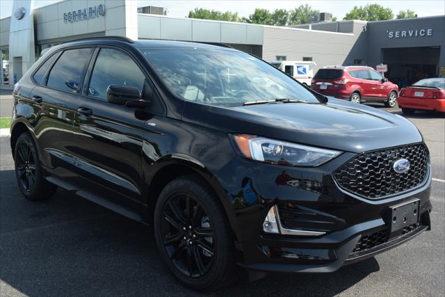2023 Ford Edge ST-Line 2023 Ford Edge ST-Line