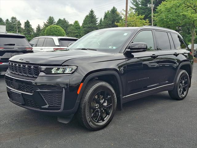 2026 Jeep Grand Cherokee Altitude 4x4