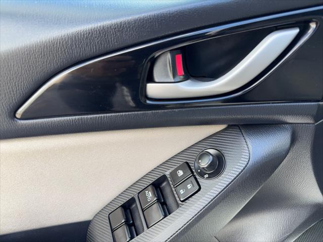 2016 Mazda Mazda3 i Touring