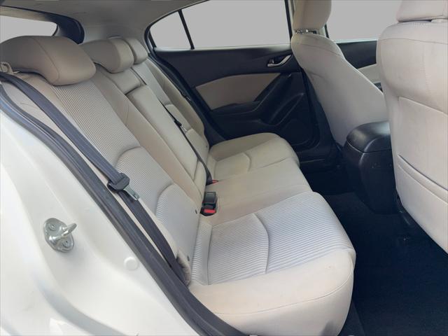 2016 Mazda Mazda3 i Touring