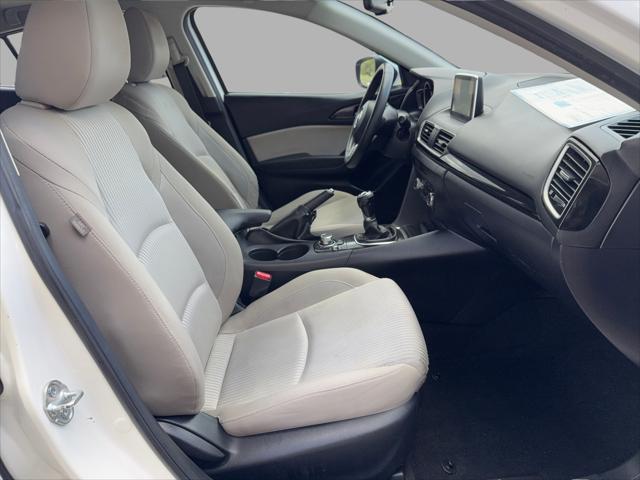 2016 Mazda Mazda3 i Touring