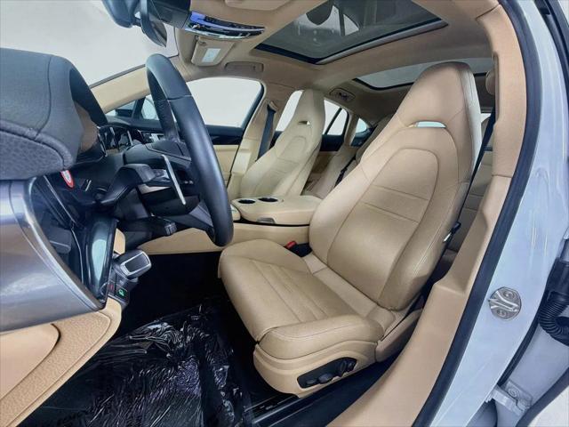 2022 Porsche Panamera 4