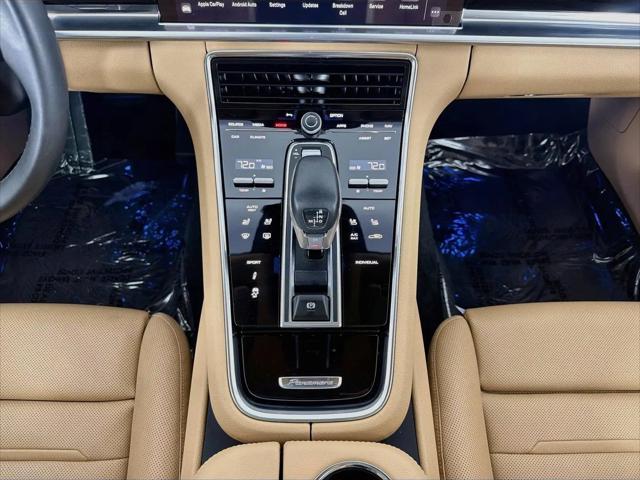 2022 Porsche Panamera 4