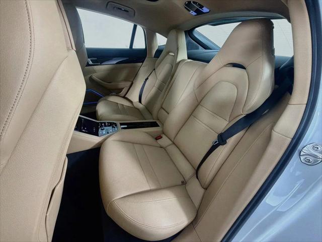 2022 Porsche Panamera 4