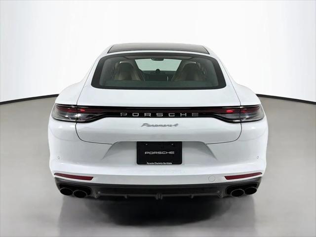2022 Porsche Panamera 4