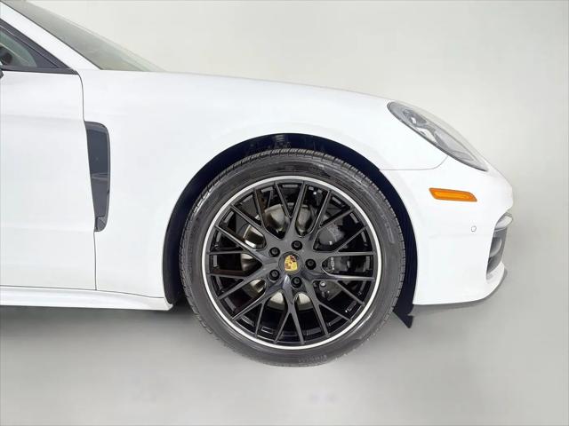 2022 Porsche Panamera 4
