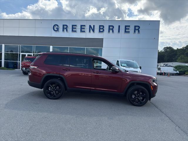 2023 Jeep Grand Cherokee L Altitude 4x4 2023 Jeep Grand Cherokee L Altitude 4x4