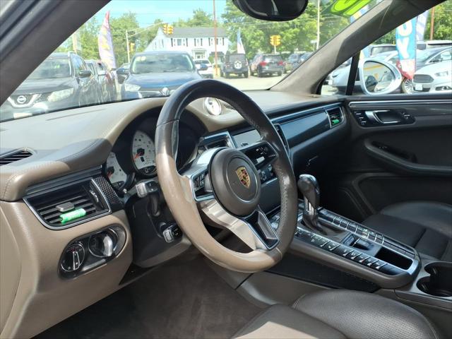 2016 Porsche Macan Turbo