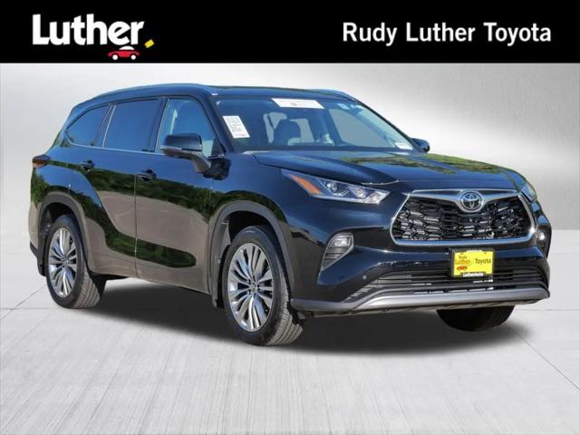 2026 Toyota Highlander Platinum for sale in Minneapolis, MN