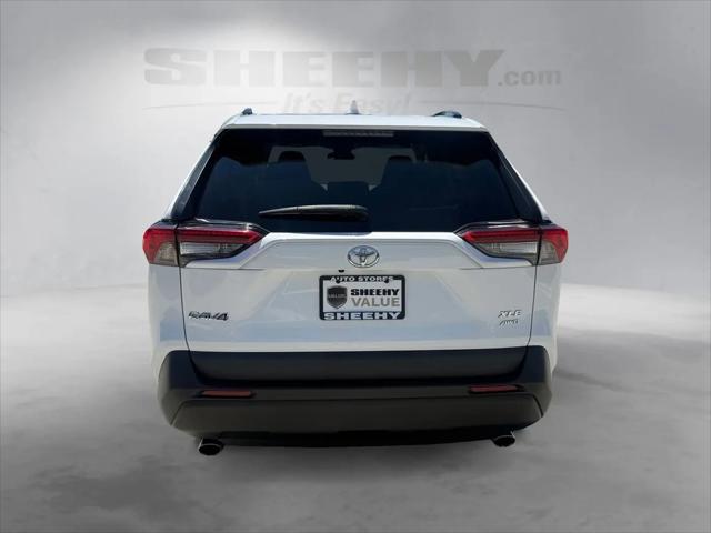 2021 Toyota RAV4 XLE