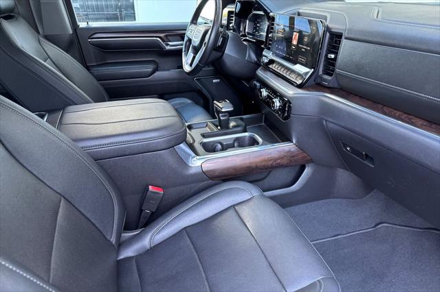2023 GMC Sierra 1500 4WD Crew Cab Standard Box SLT