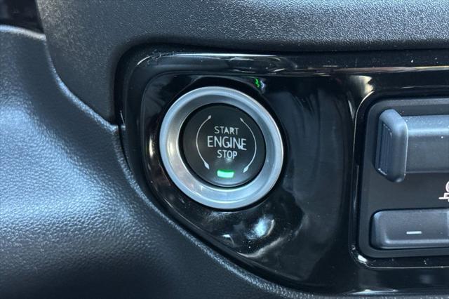 2023 GMC Sierra 1500 4WD Crew Cab Standard Box SLT