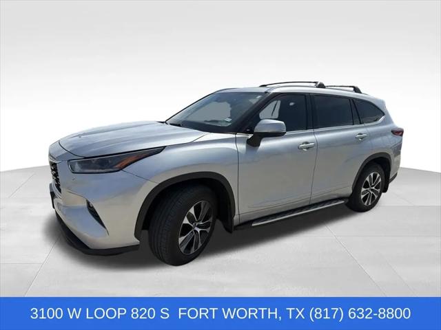 2021 Toyota Highlander XLE for sale in Fort Worth, TX