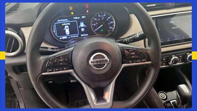 2021 Nissan Versa SV Xtronic CVT