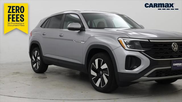 2024 Volkswagen Atlas Cross Sport 2.0T SE w/Technology for sale in Norwood, MA