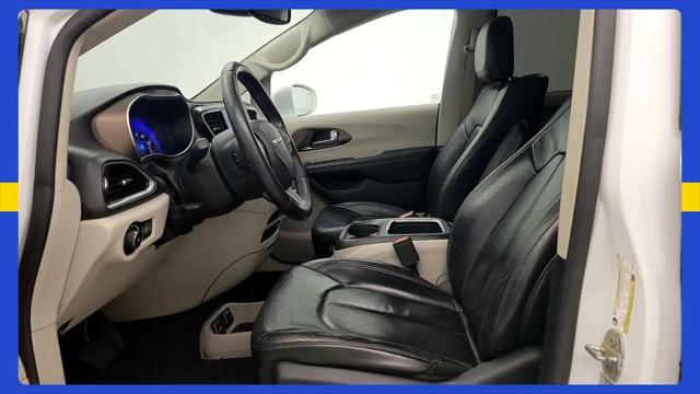 2017 Chrysler Pacifica Touring-L Plus