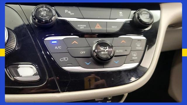2017 Chrysler Pacifica Touring-L Plus