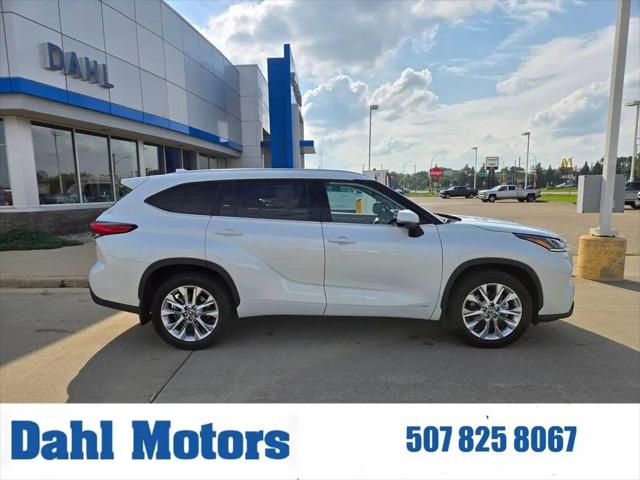 2023 Toyota Highlander Hybrid Limited for sale in Pipestone, MN