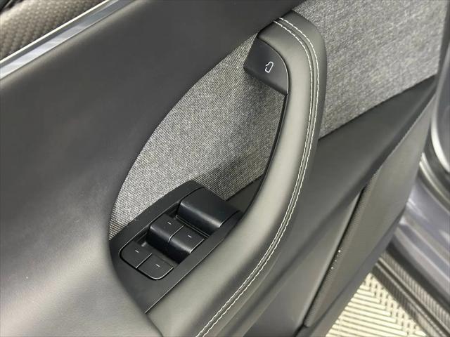2023 Tesla Model X Standard Range