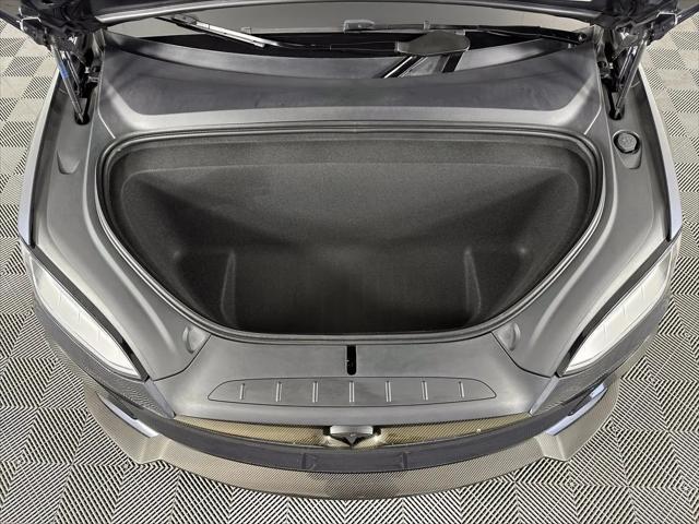 2023 Tesla Model X Standard Range