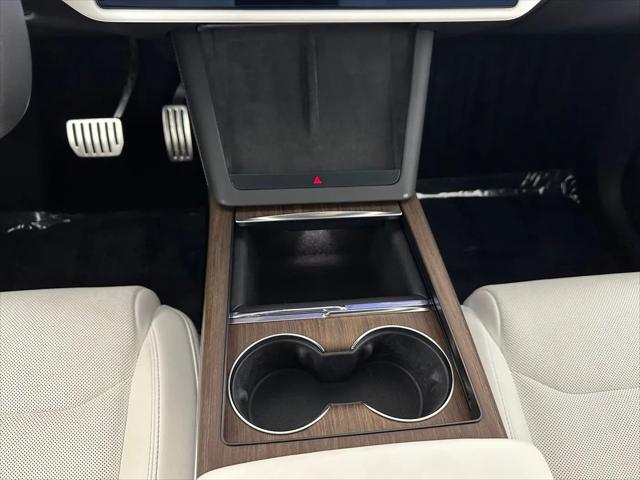 2023 Tesla Model X Standard Range