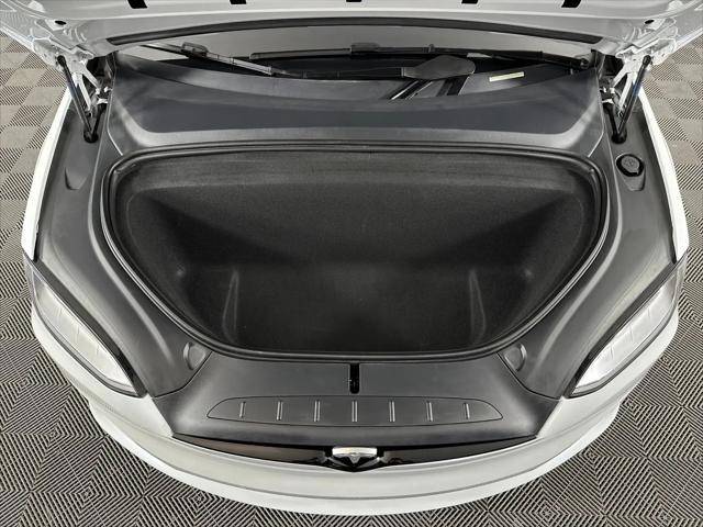 2023 Tesla Model X Standard Range
