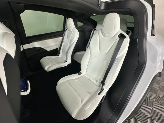 2023 Tesla Model X Standard Range