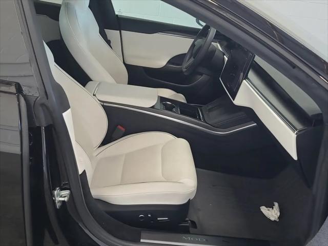 2022 Tesla Model S Plaid Tri Motor All-Wheel Drive