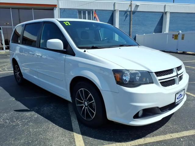 2017 Dodge Grand Caravan GT for sale in ROCKFORD, IL