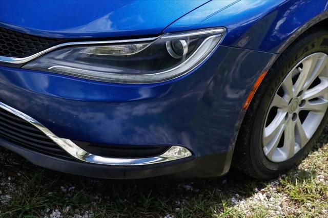 2016 Chrysler 200 Limited