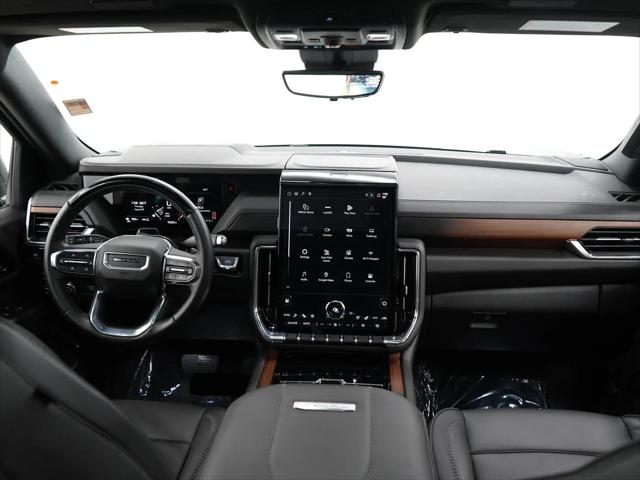 2025 GMC Yukon 4WD Denali
