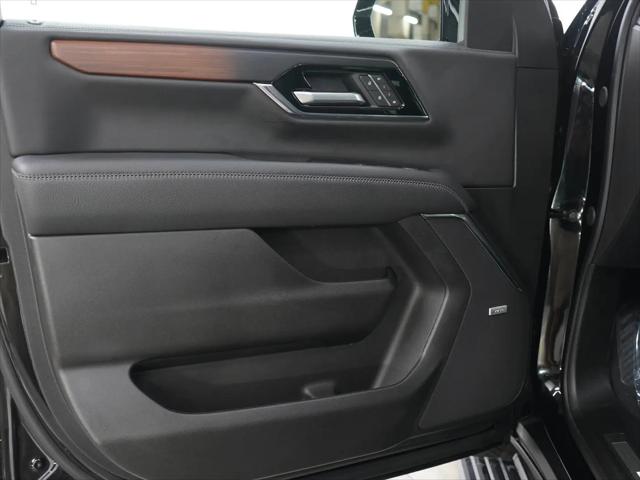 2025 GMC Yukon 4WD Denali