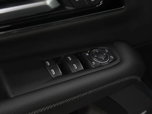2025 GMC Yukon 4WD Denali
