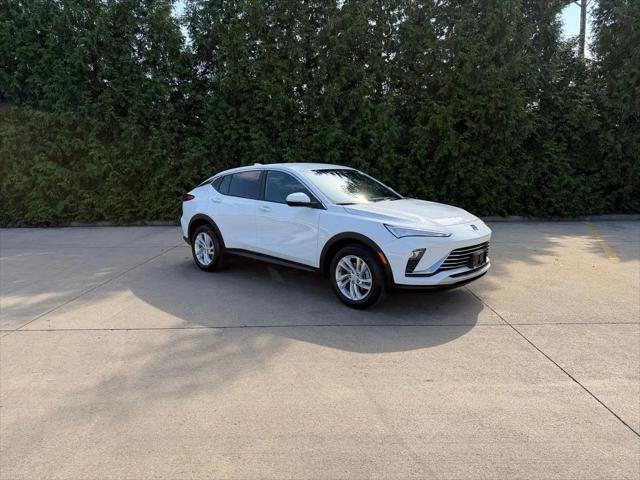 2025 Buick NV Preferred FWD for sale in Morton, IL