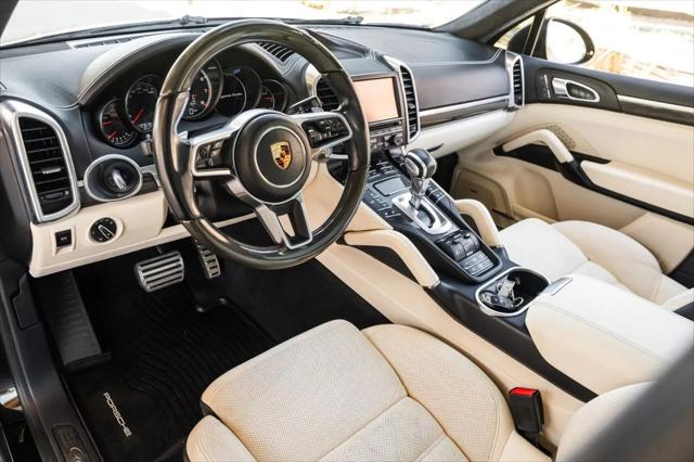 2016 Porsche Cayenne Turbo