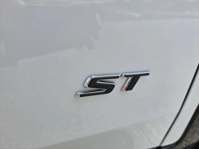 2026 Buick NV Sport Touring FWD