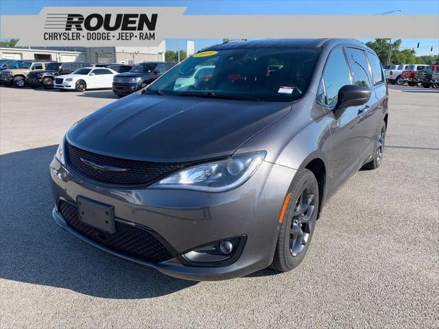 2019 Chrysler Pacifica Touring L Plus for sale in Woodville, OH