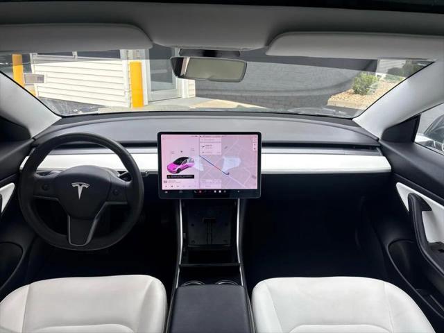 2019 Tesla Model 3 Mid Range