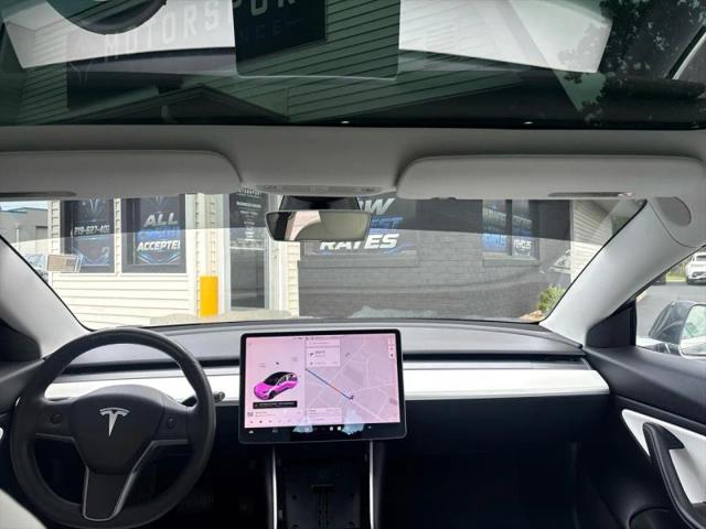 2019 Tesla Model 3 Mid Range