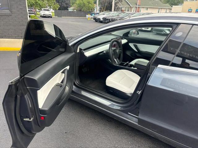 2019 Tesla Model 3 Mid Range