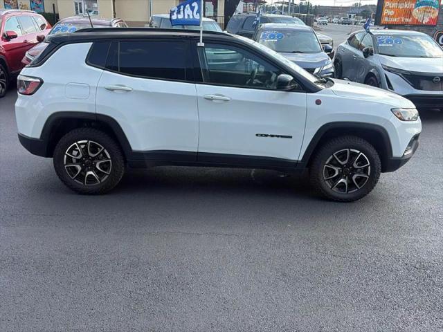 2025 Jeep Compass Trailhawk 4x4