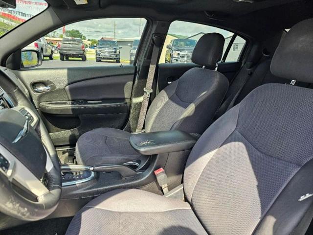 2013 Chrysler 200 Touring
