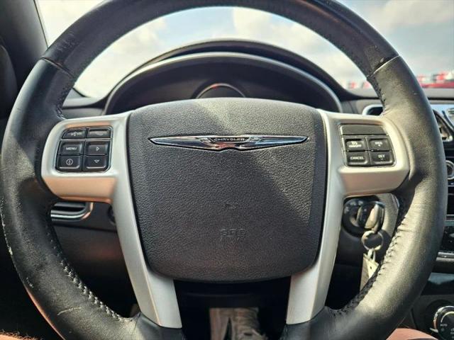 2013 Chrysler 200 Touring