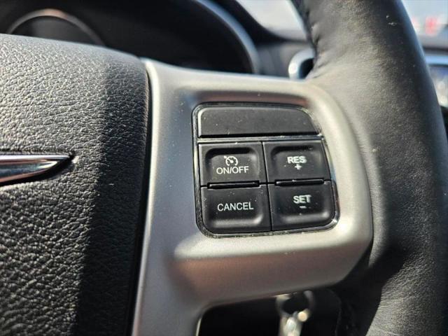 2013 Chrysler 200 Touring