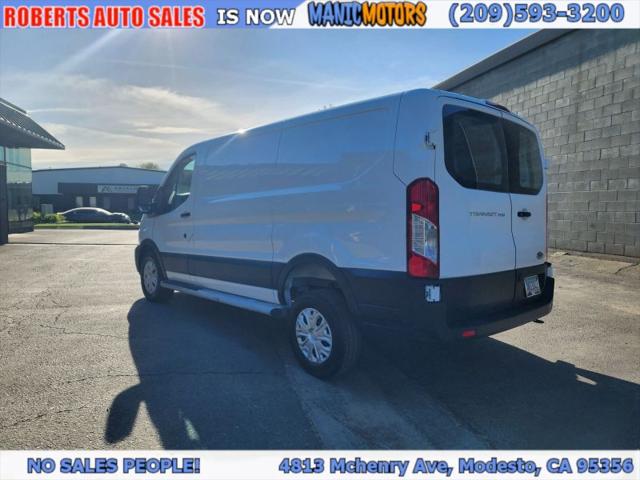 2025 Ford Transit Cargo Van w/RWB