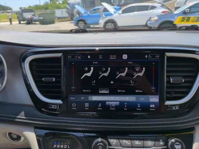 2021 Chrysler Pacifica Touring L