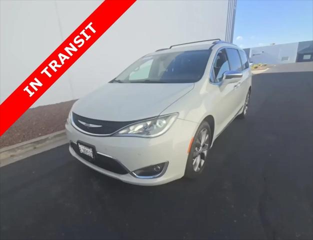 2019 Chrysler Pacifica Limited for sale in Alvin, TX